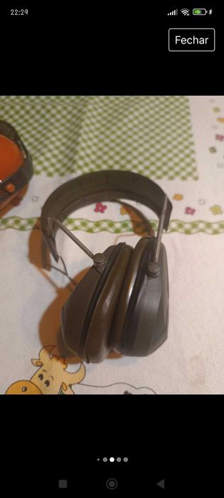 Phones tiro aos pratos