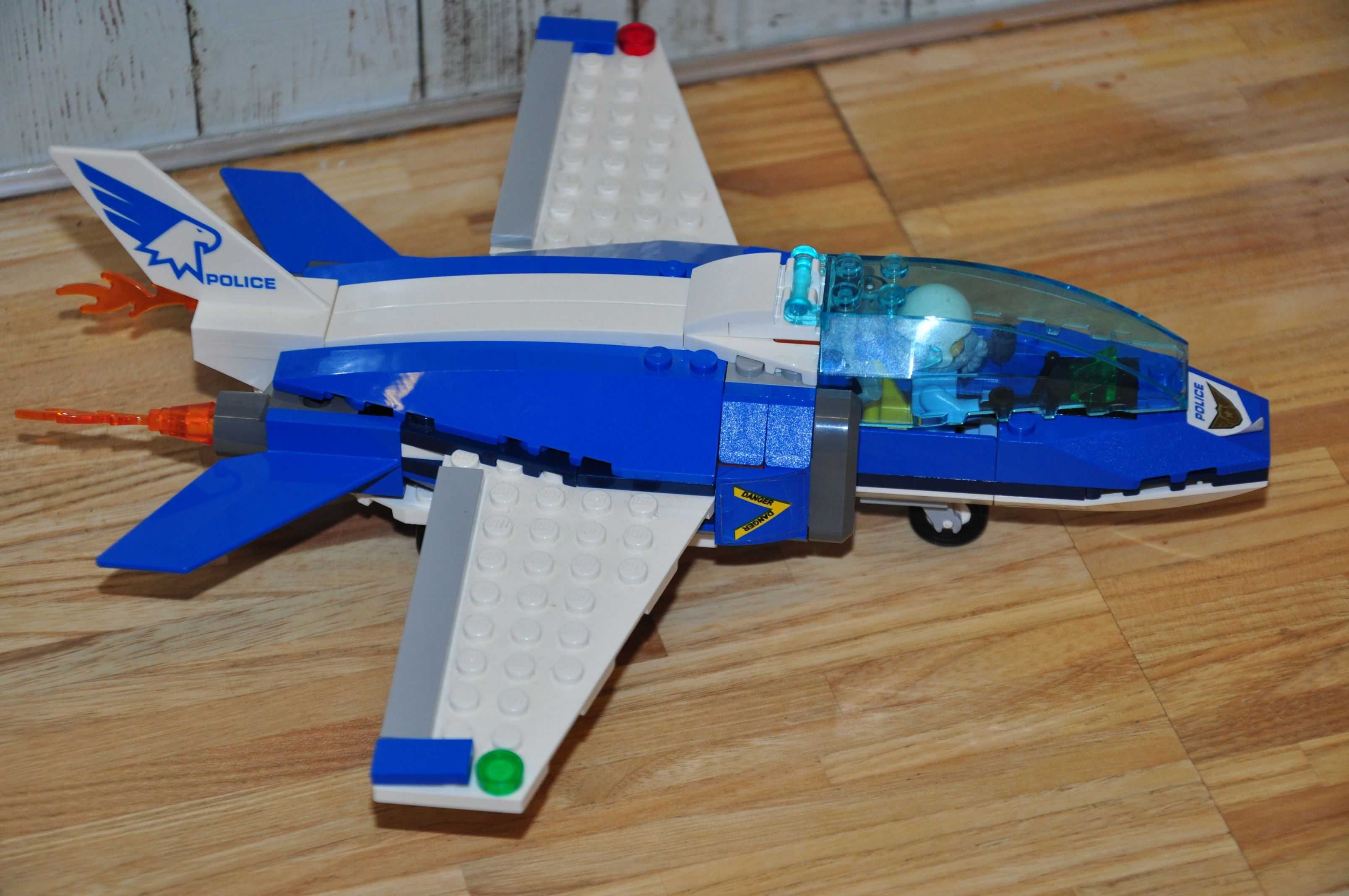 Z0279 Zestaw LEGO City 60208-1 Aresztowanie spadochroniarza