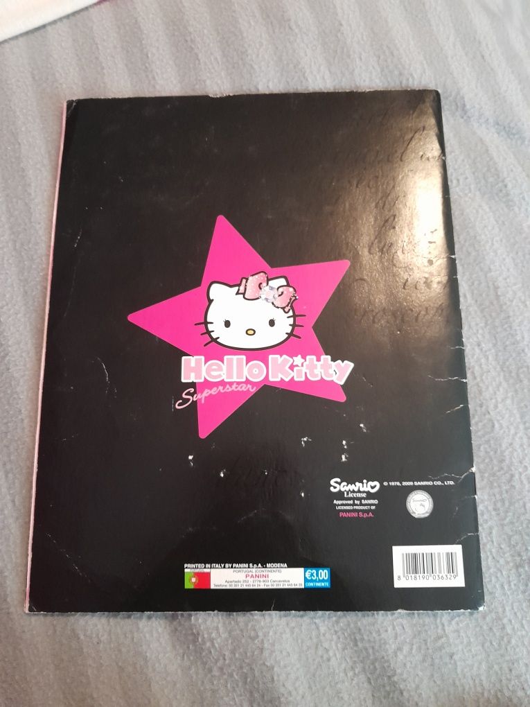 Caderneta Hello Kitty Superstar