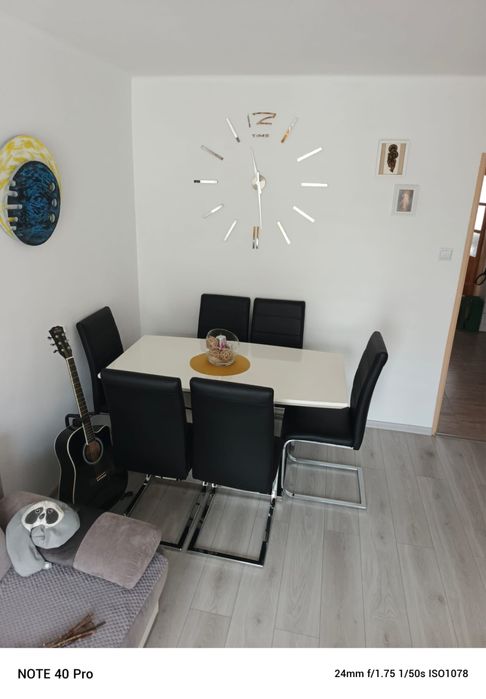 Stól +  6 krzesla zestaw