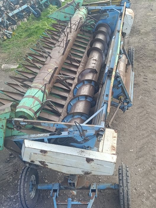 Комбайн СЛАВУТИЧ КЗС-9.1 робочий стан