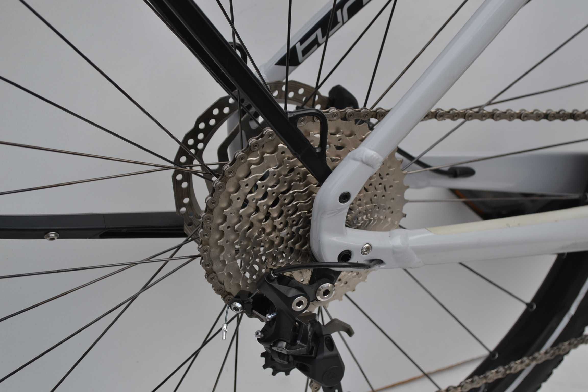Elektryczny Specialized turbo vado4.0 centralny silnik rama 19 L 504Wh