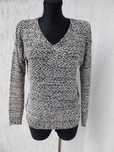 RED QUEEN Sweter z kolorowymi cekinami w roz M/L.