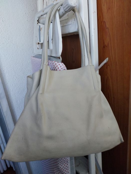 Malas todas estimadas com arrumação  preço é por cada