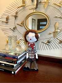 Kolekcjonerska figurka lalka naszyjnik Coco Chanel Laloushka tilda