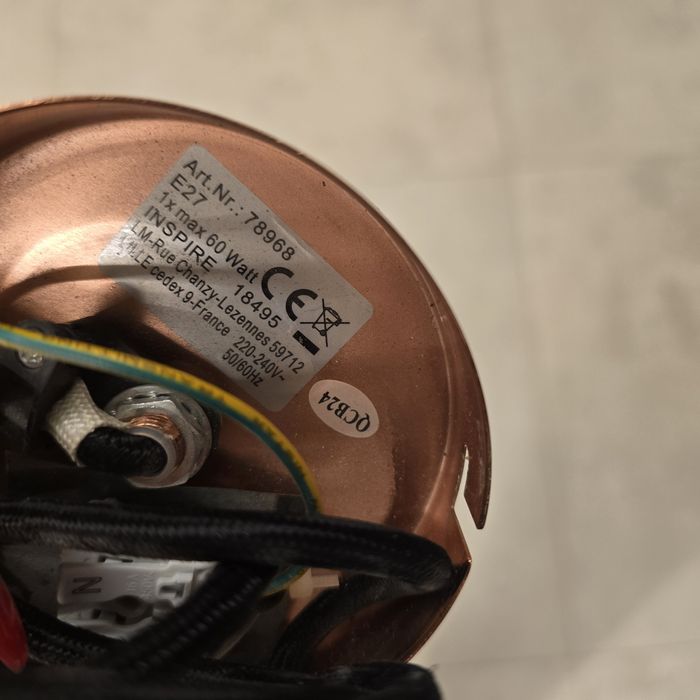 Złote oświetlenie Rose gold