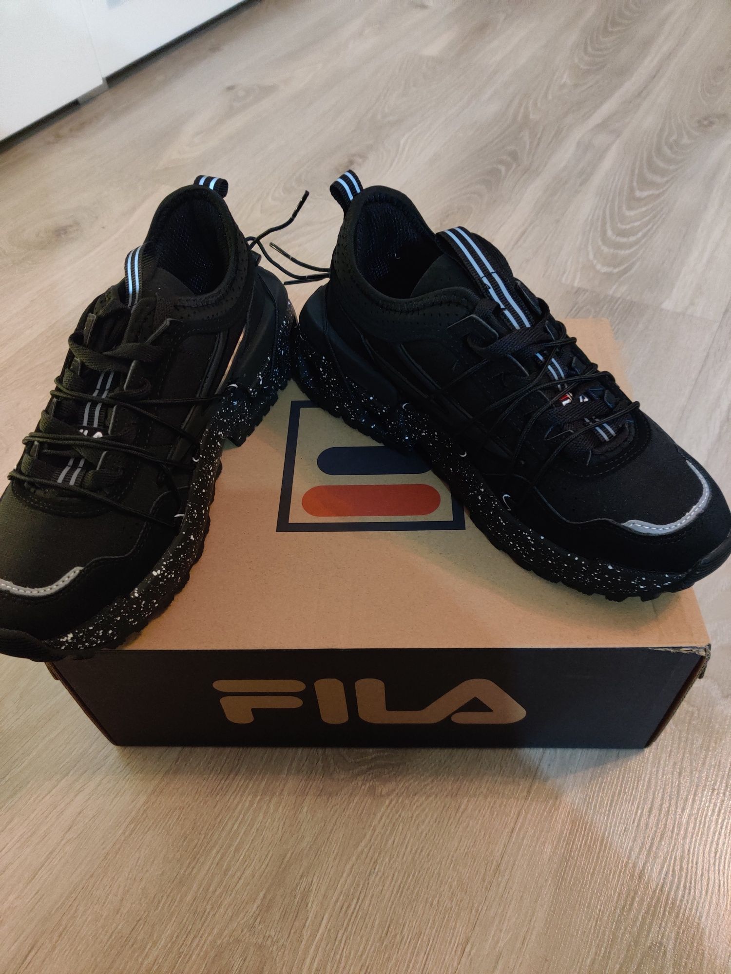 Buty damskie FILA upgr8 black black 39 jak 38