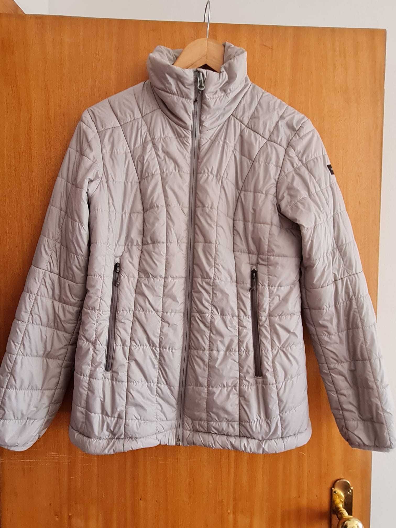 Casaco leve Decathlon, acolchoado