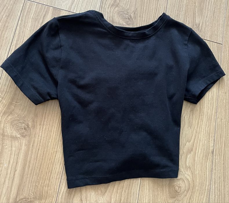 Koszulka crop top czarna nieużywana rozm XS / Sinsay