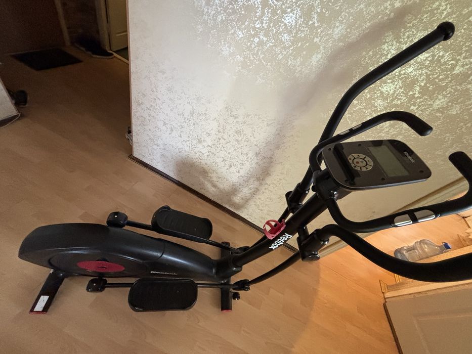 Продам б/у Орбітрек Reebok One Series GX50