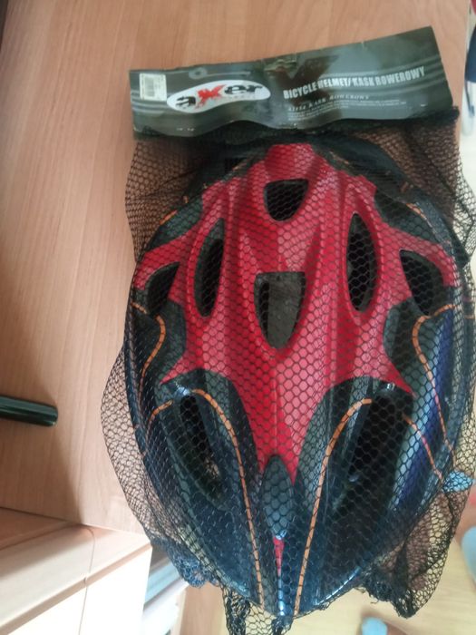 Kask rowerowy nowy