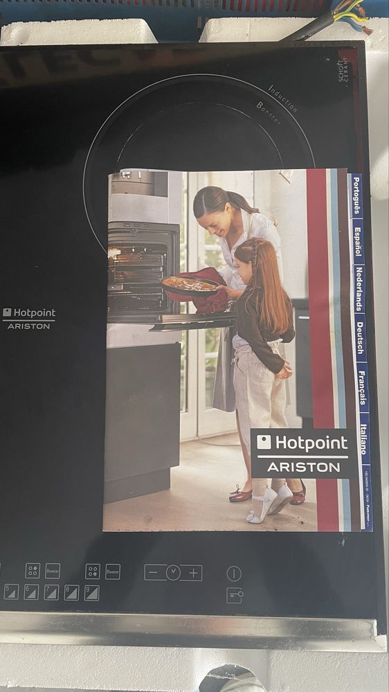 Placa de Indução Hotpoint Ariston – Para Peças ou Reparação