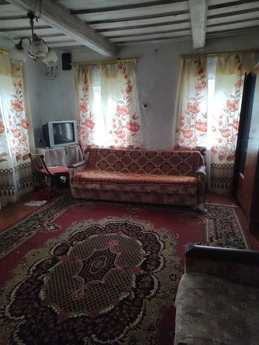 Будинок в селі Волошине, Коростенського району