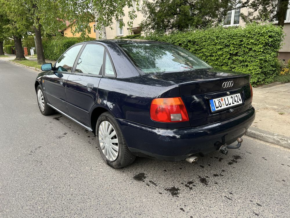Audi A4 B5 1995r - 1.8B Automat