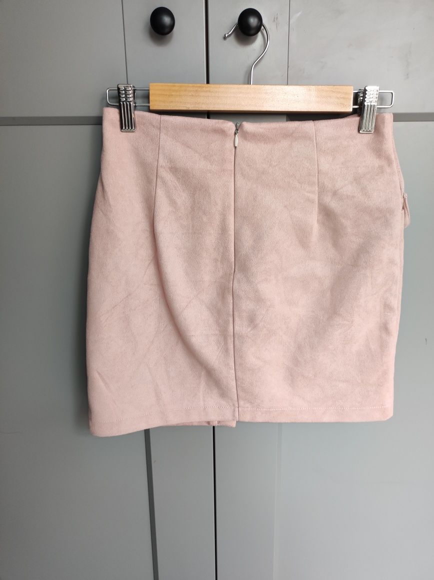Zamszowa różowa spódnica mini