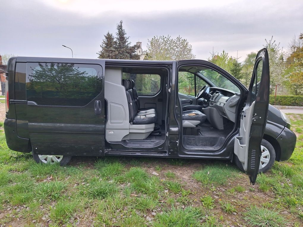 Opel Vivaro 1.9CDTI 101 KM DUBBEL CABINA L2H1