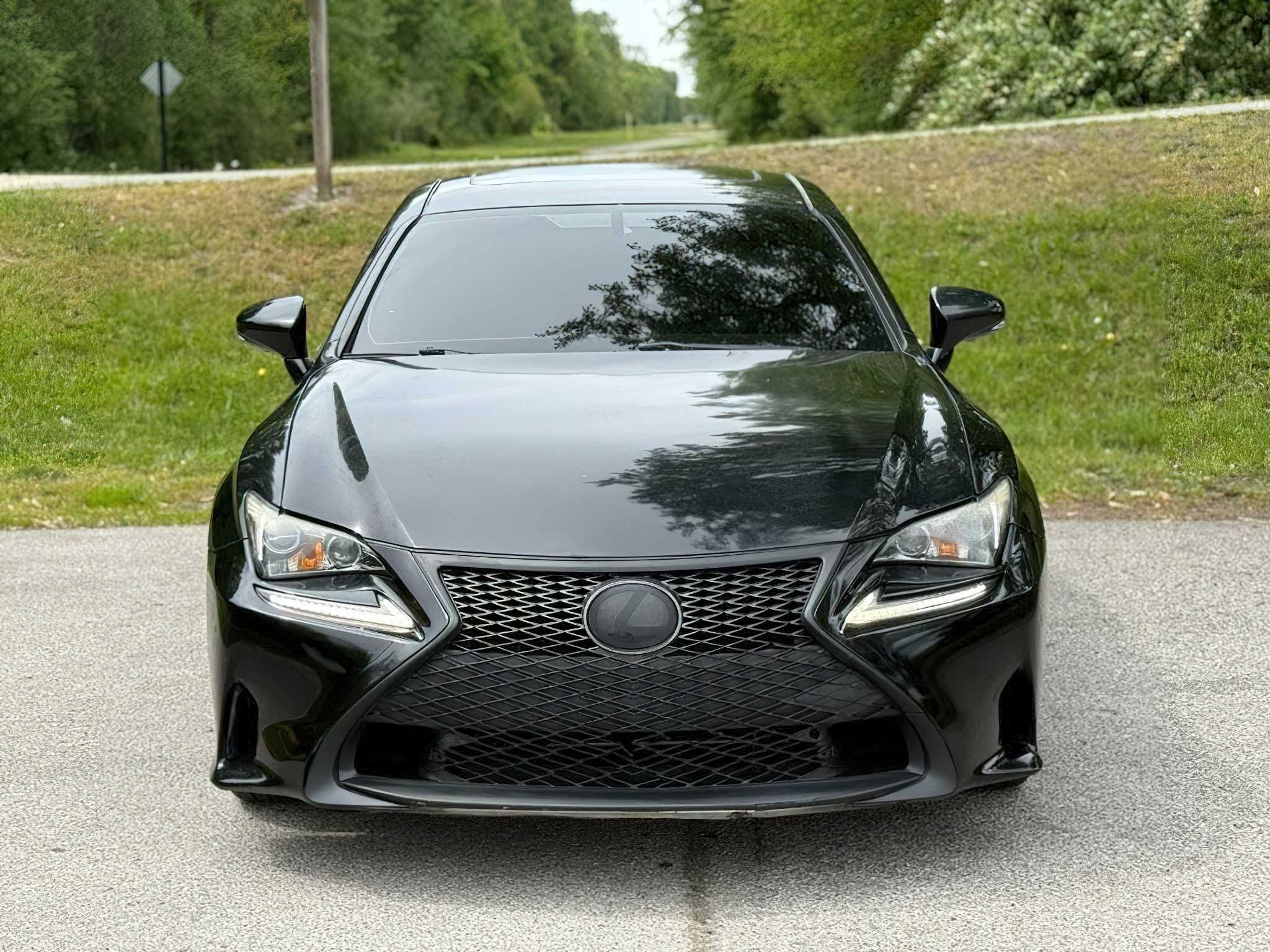 Lexus  Rс 200T      2016