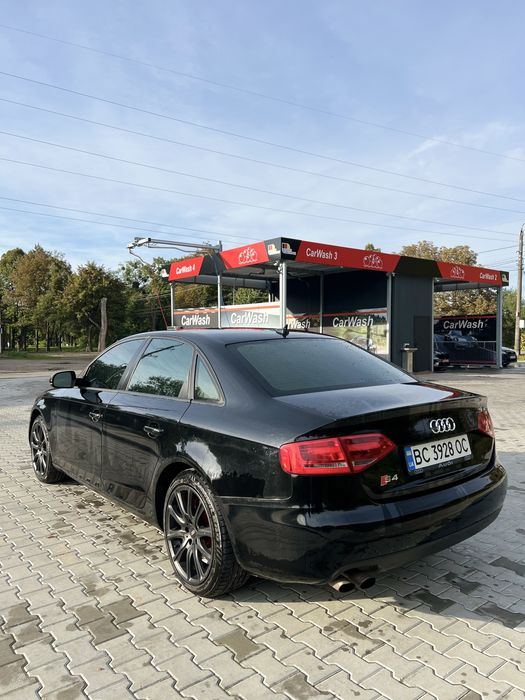 Audi A4 B8 2010 2.0 TFSI