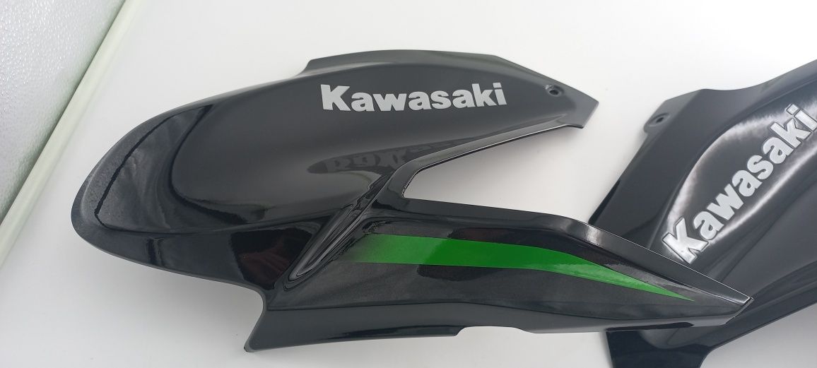 Kawasaki z900 nakladka na bak owiewka L P