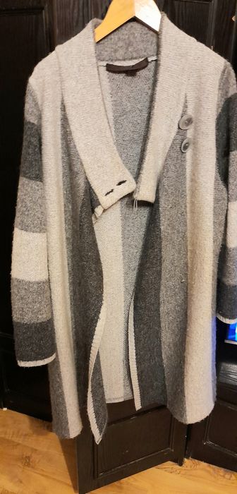 Elegancki kardagan-płaszcz na jesień, wiosnę  roz L