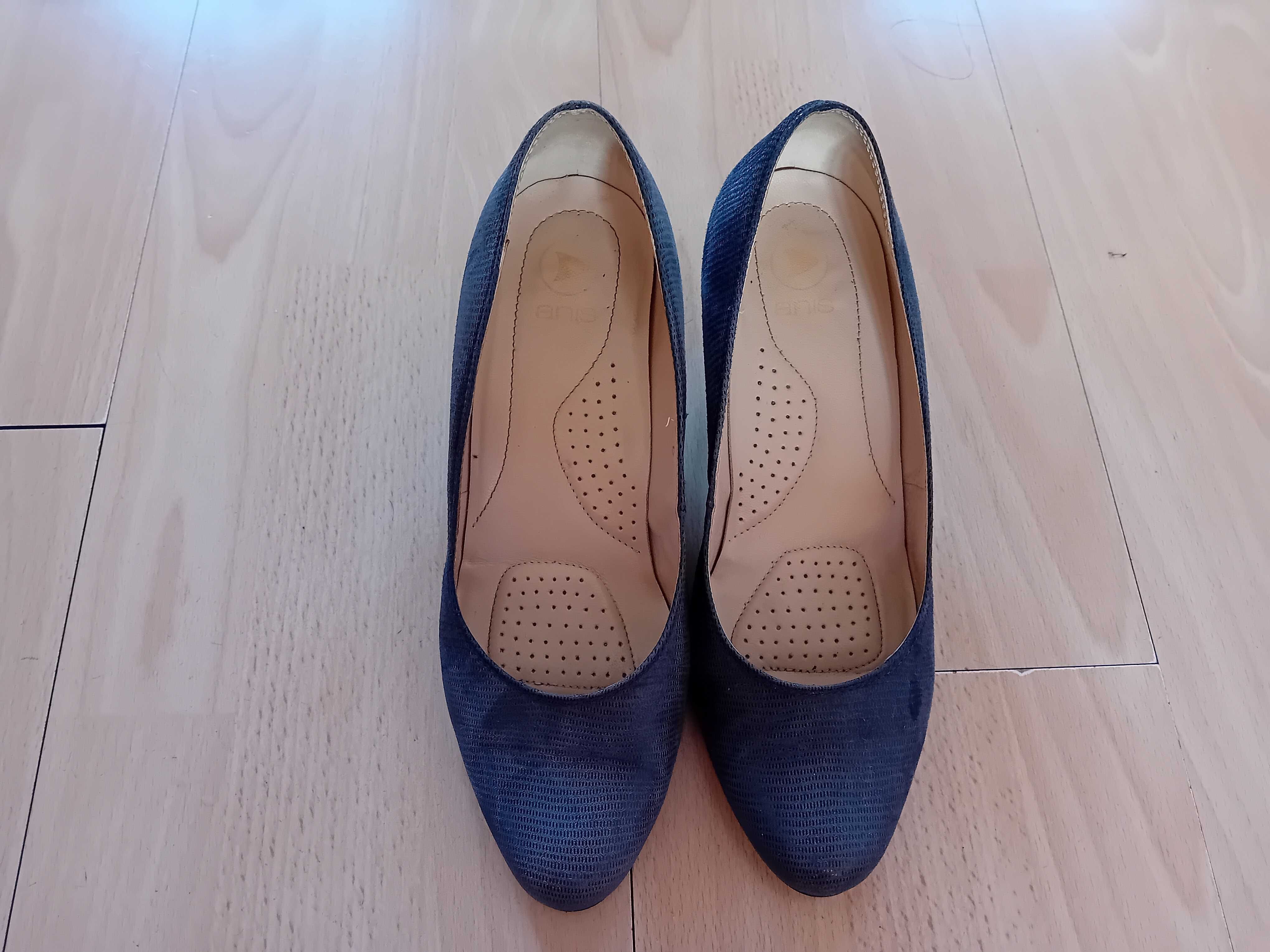 Buty damskie ze skóry r. 37/38.