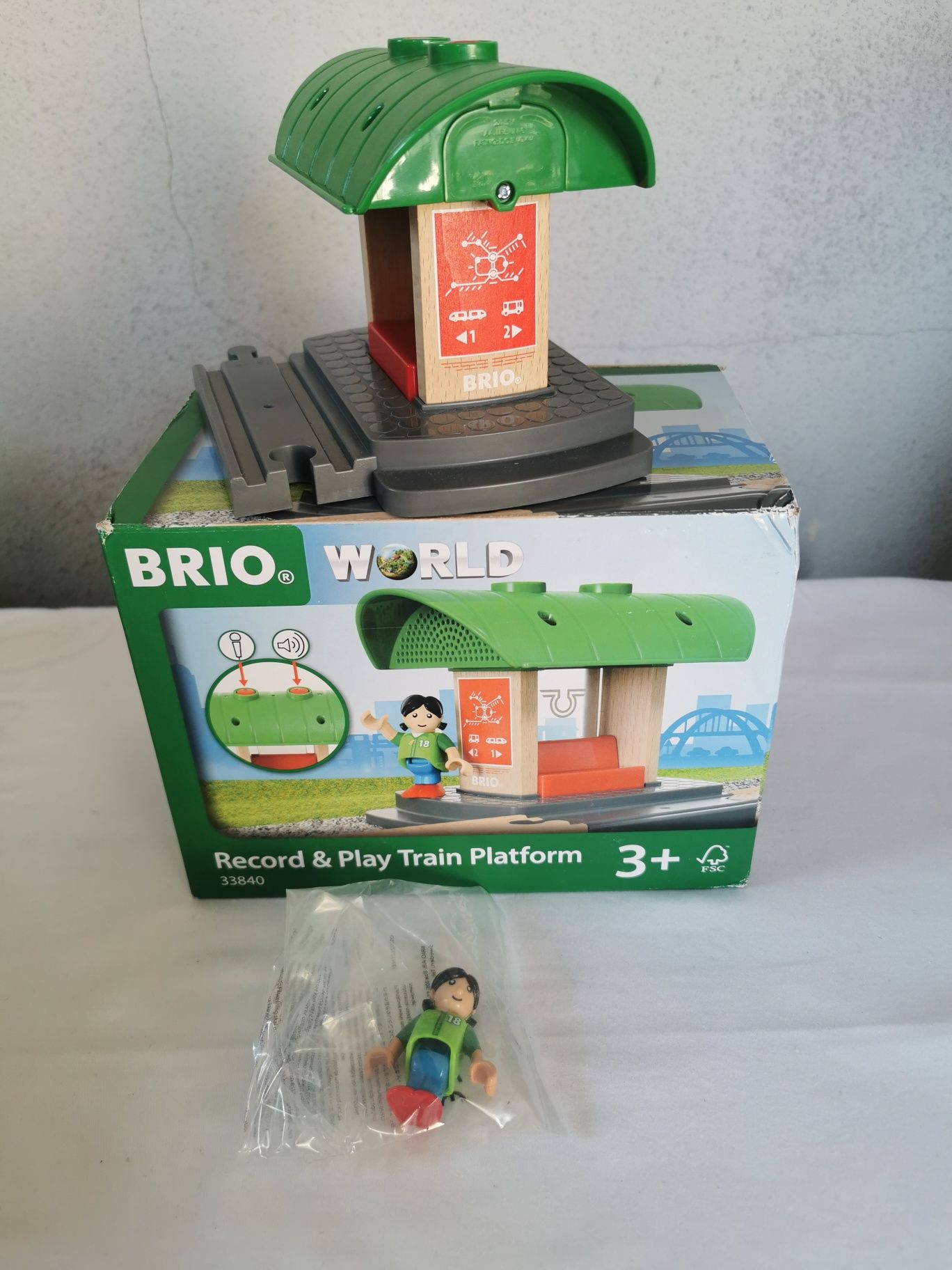 BRIO World Peron Kolejowy z Nagrywarką