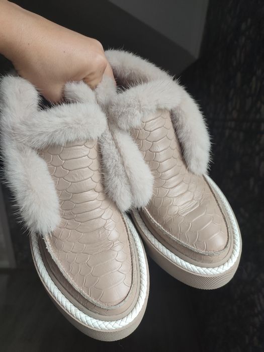 Чоботи 37 розмір