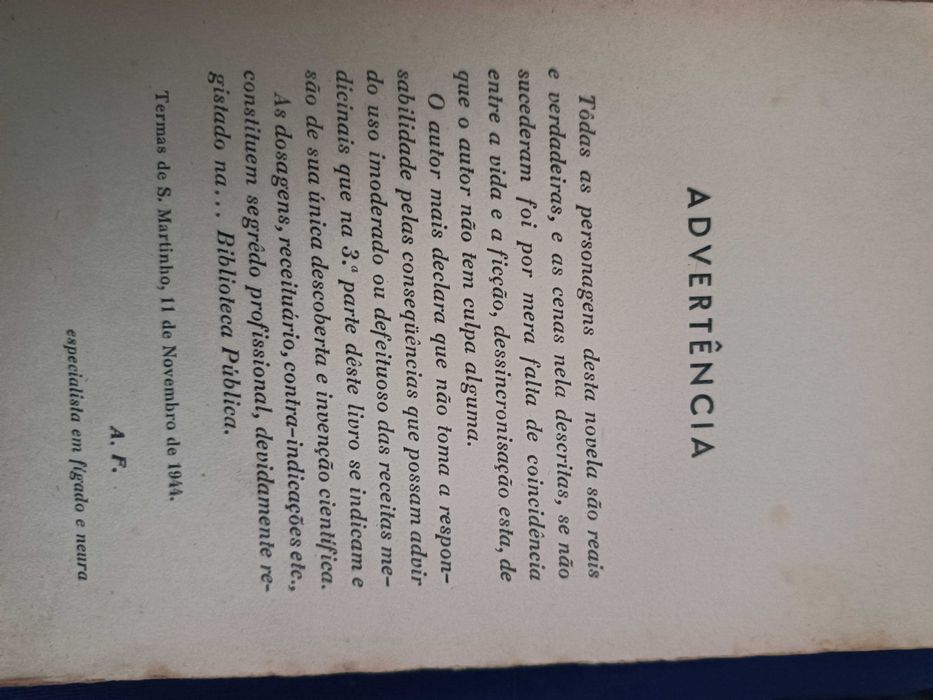 Livro 1944 antigo