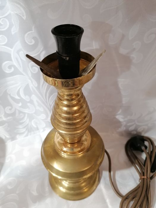 Ładna mosiężna lampa lampka polecam mosiądz PRL