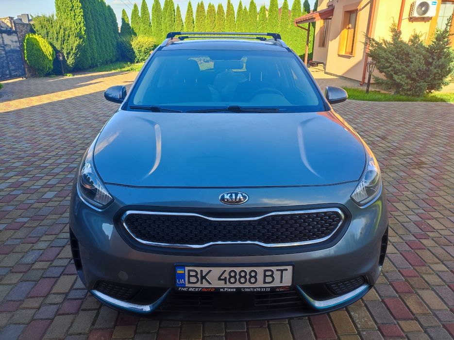 Продам авто Kia Niro 2017 р.в, 1,6 гібрид 149 тис.км., клімат.