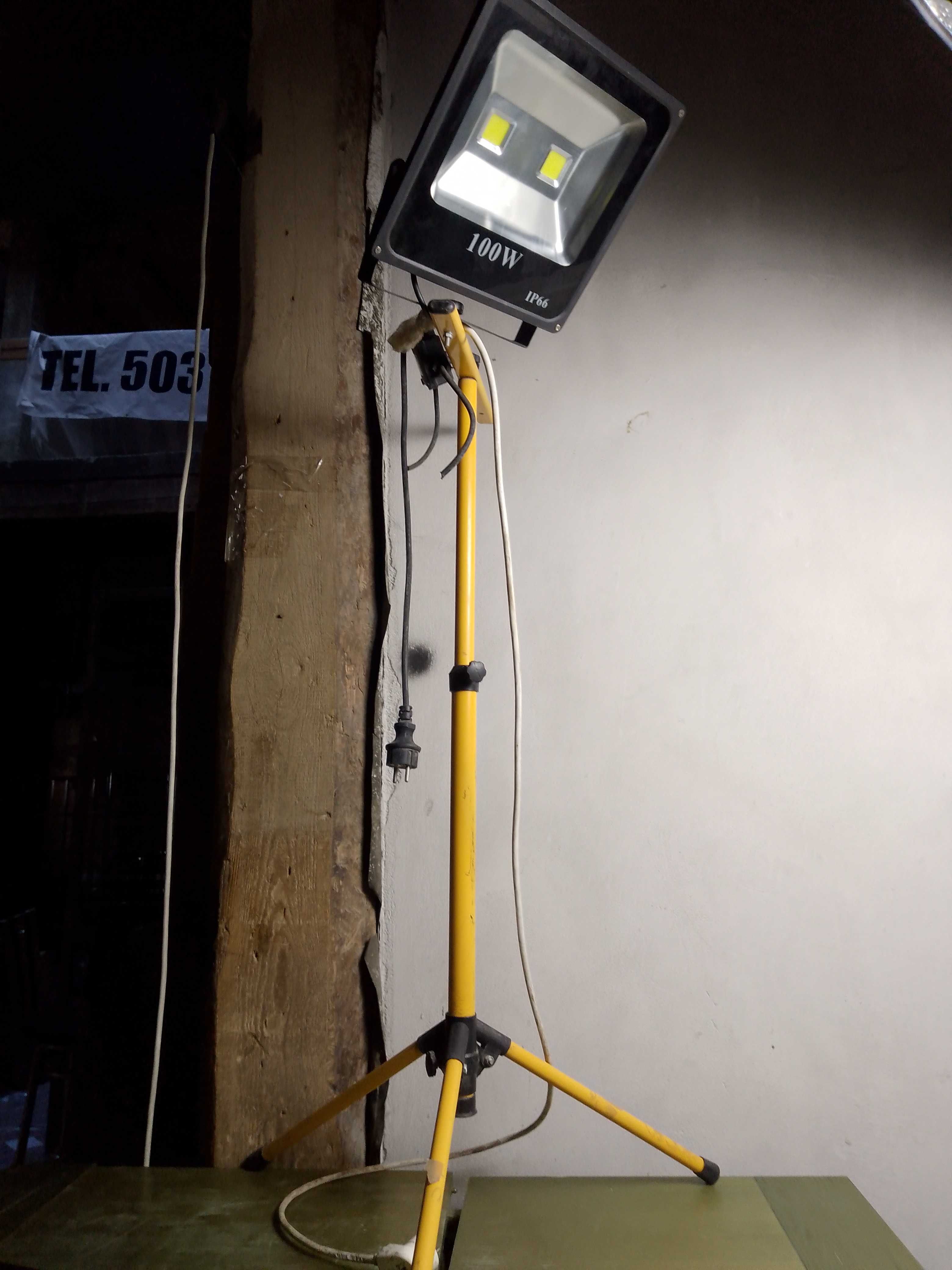 Stojak statyw 2x50W naświetlacz Lampa r HALOGEN BUDOWLANY nowy sprawny