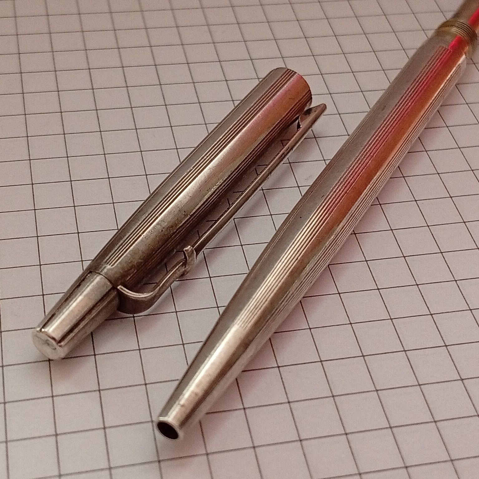 Esferográfica "CARAN d'ACHE - Madison", silverplated, vintage,