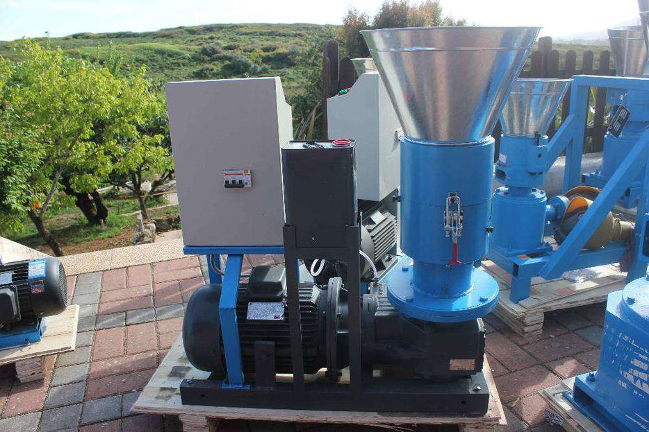 Máquina de fazer pellets - pelletizadora - R200 - Nova - 7,5kw