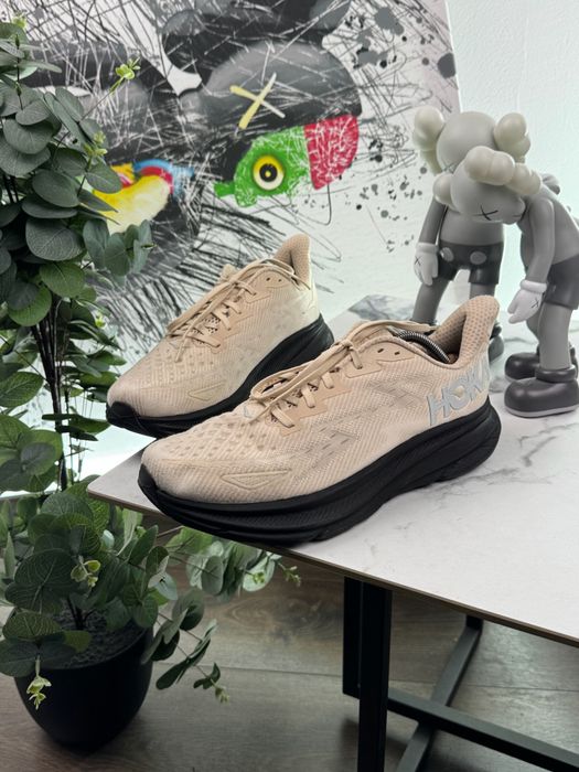 Кросівки Hoka Clifton 9 45 розмір Е6907