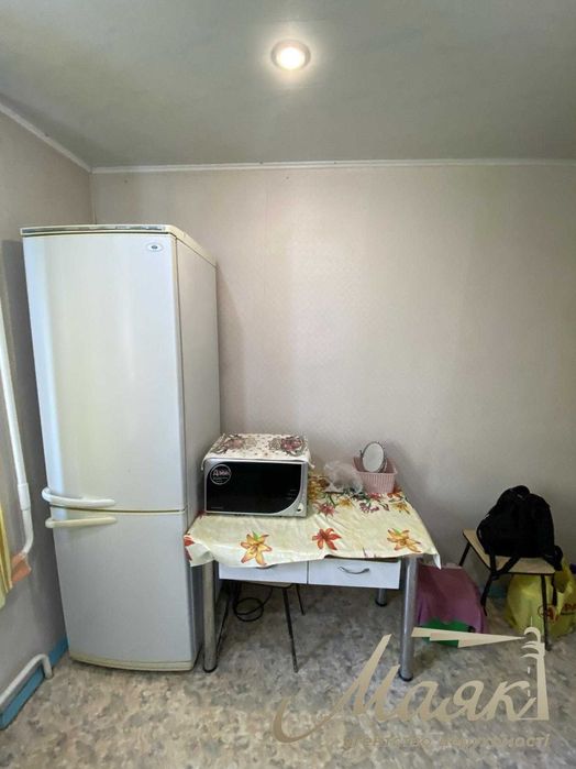 Продаж2х кінатної кварири Космос