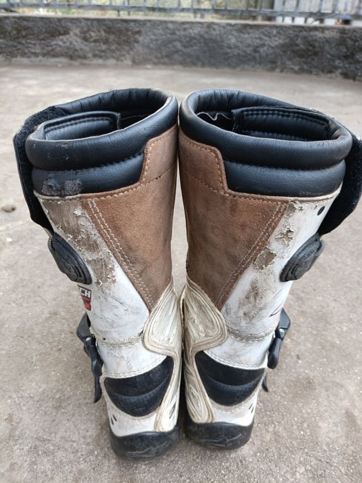 Equipamento mota de criança