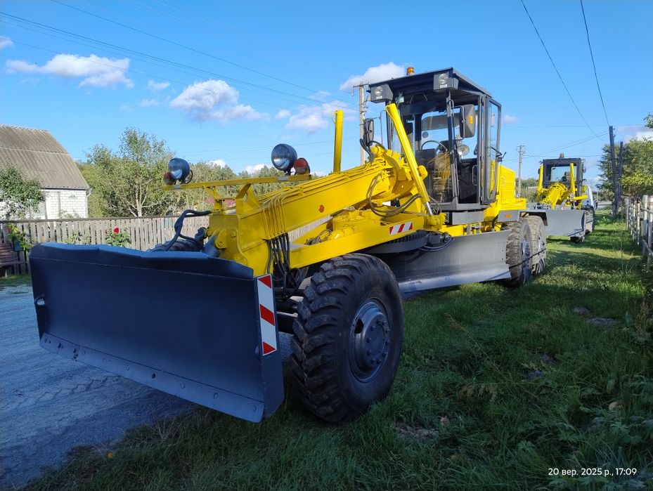 Продам автогрейдер ГС 14.02-250 2008р.