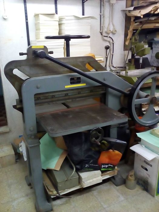 Vende-se recheio de tipografia