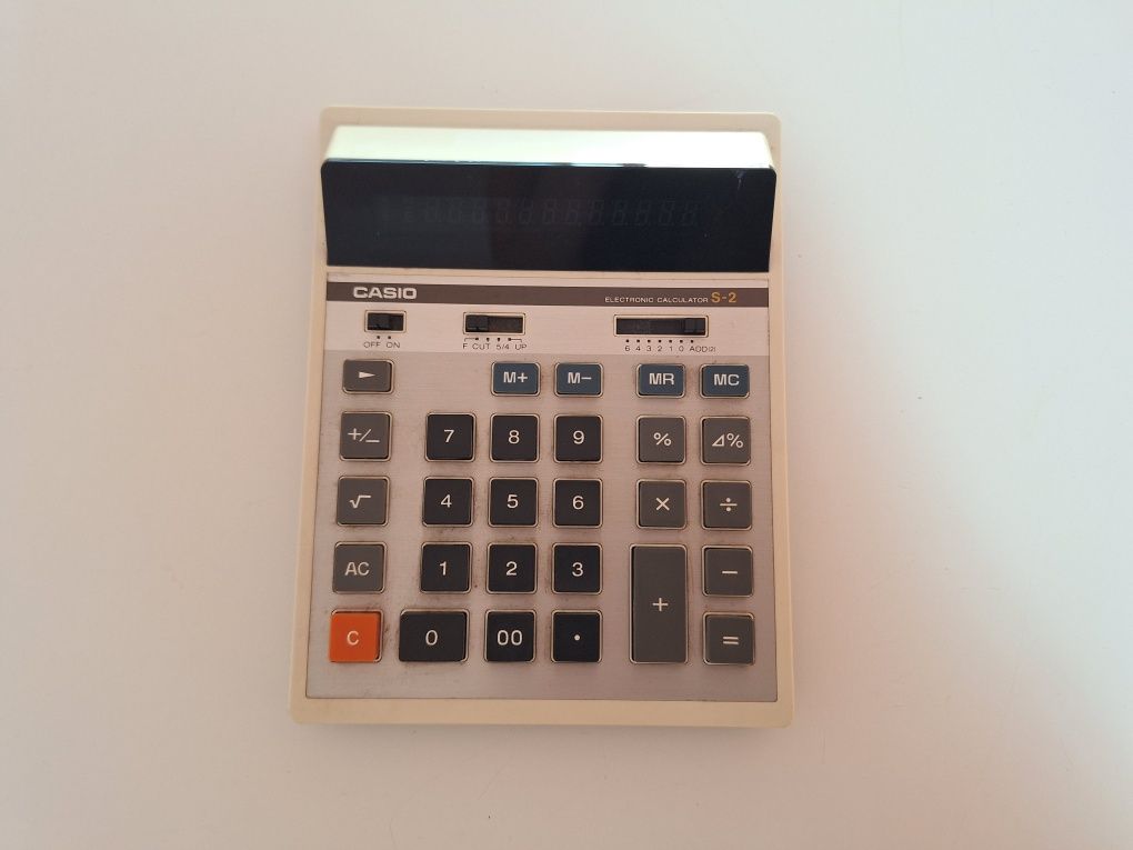 Calculadora Casio Antiga com Carregador