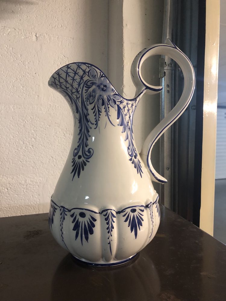 Conjunto de jarro e bacia de lavatório