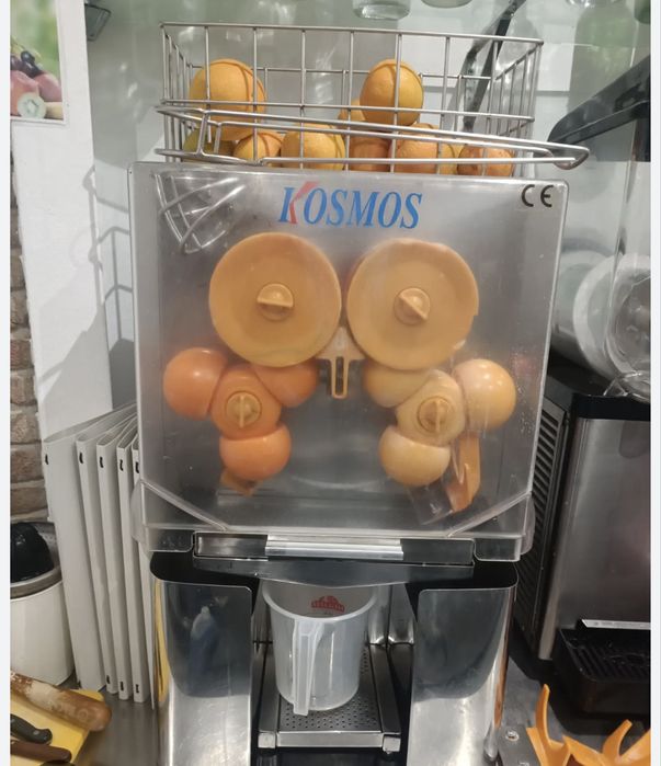 Vendo maquina de sumo laranja natural marca kosmos