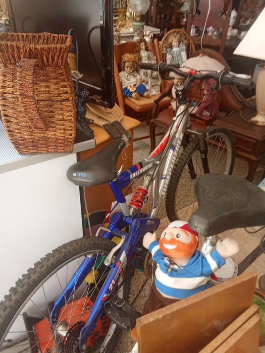 Vendo esta bicicleta como nova