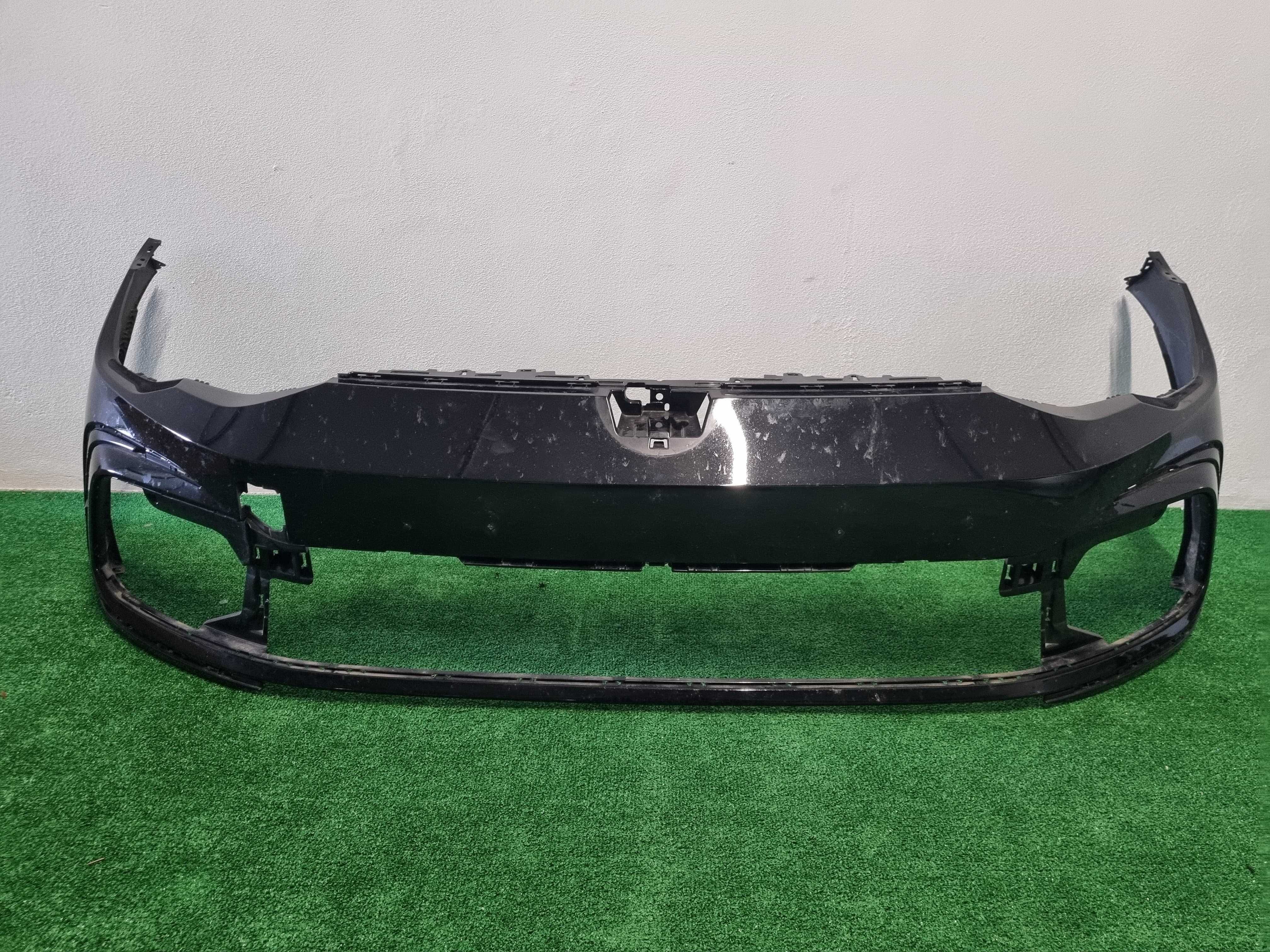 Para-choques Frente VW Golf VIII 8 R-LINE/GTI/GTD ORIGINAL  usado