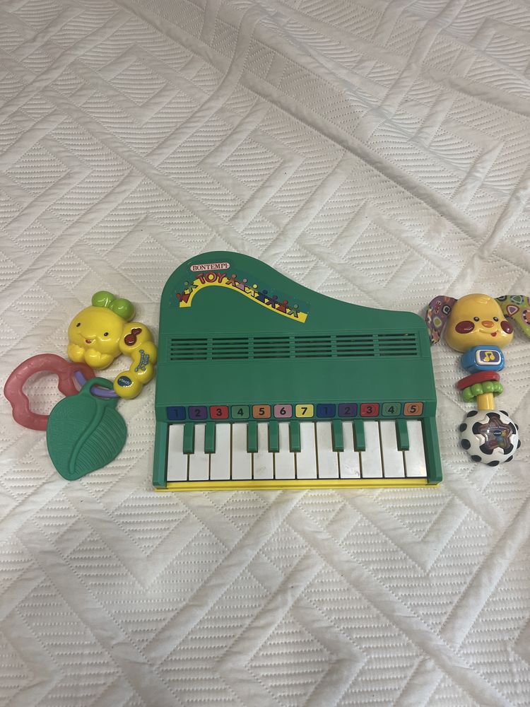 Музичні дитячі іграшки