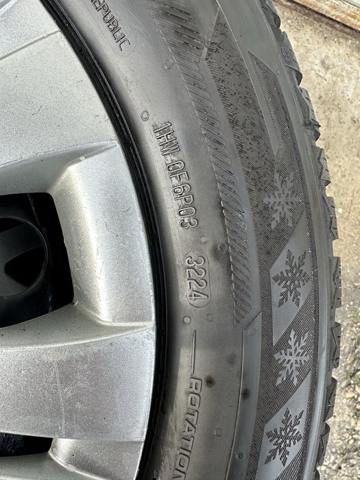 Нові шини на дисках r15