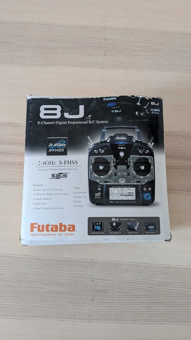 COMANDO FUTABA 8J