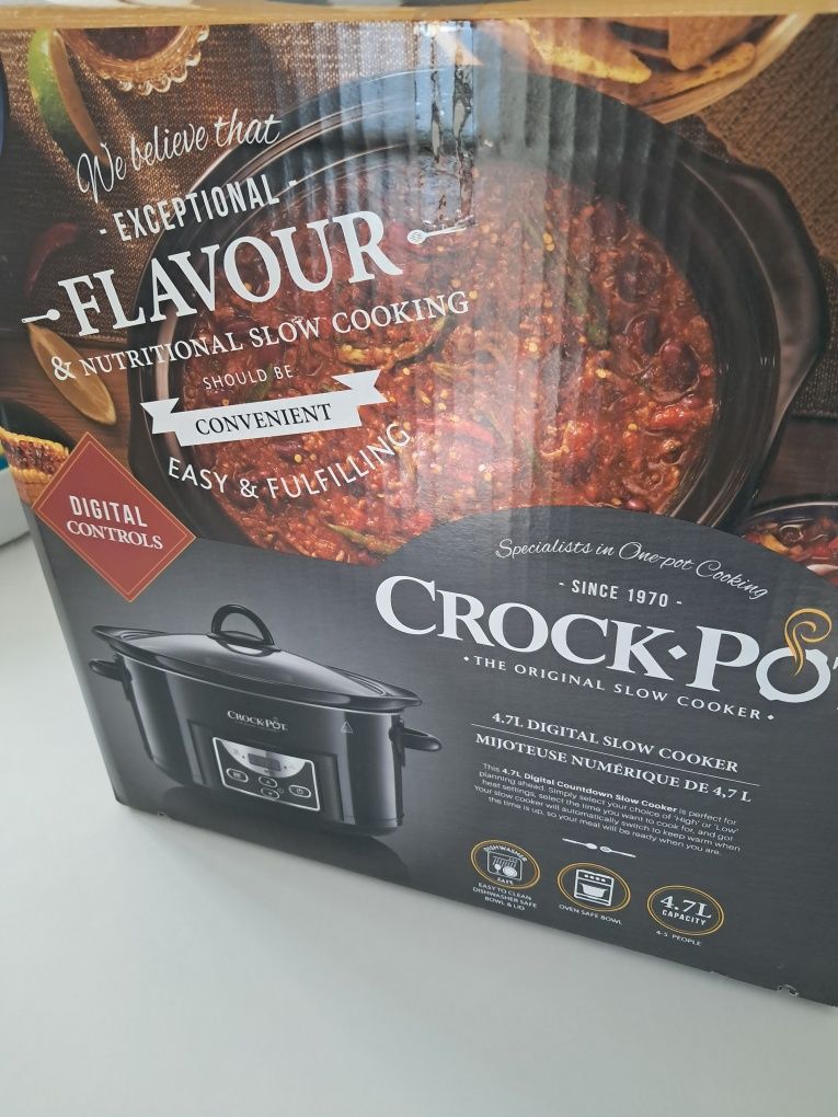 Crock pot - slow cooker