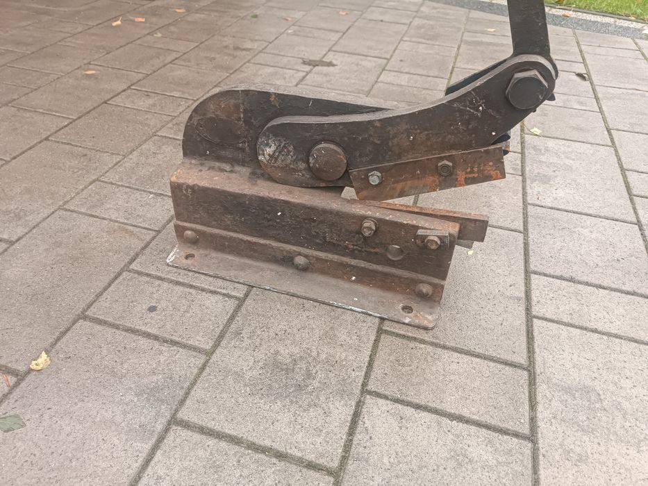 Gilotyna do blachy prętów