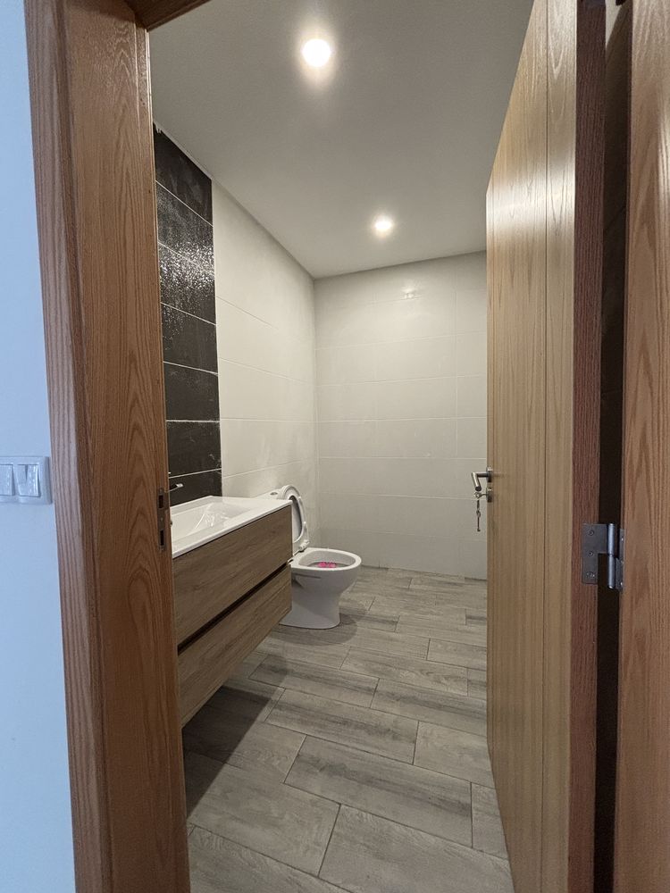 Vivenda com 3 quartos, sala, cozinha, arrecadacao, 3 casas de banho