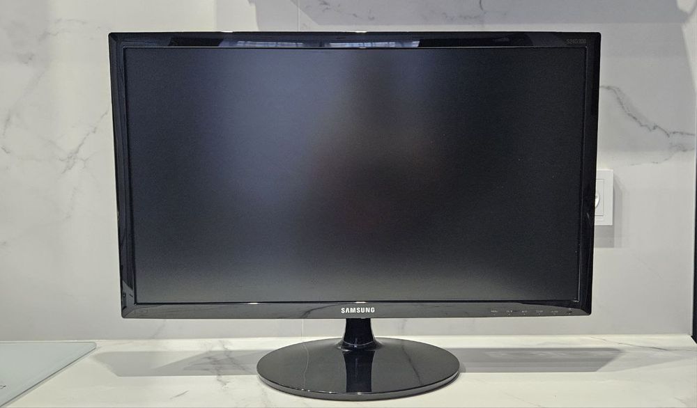 Монітор Samsung 24"